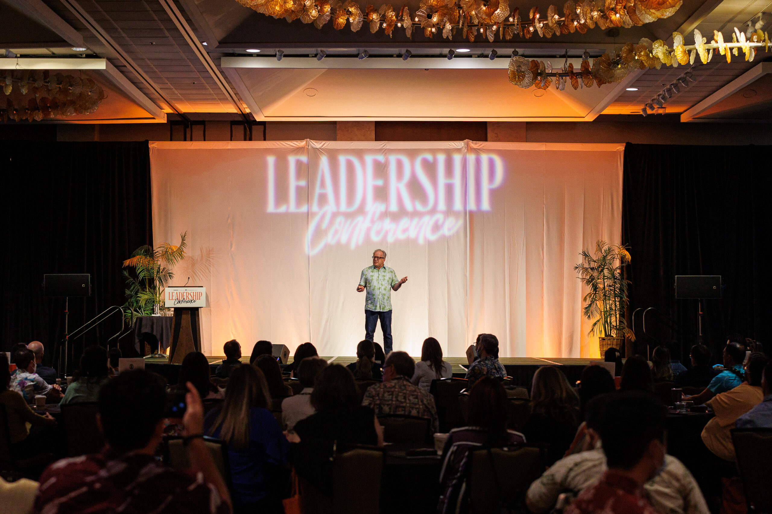 Richard Yonck Futurist Keynote at Hawaii Business Leadership Conference 2022 in Honolulu, Hawaii